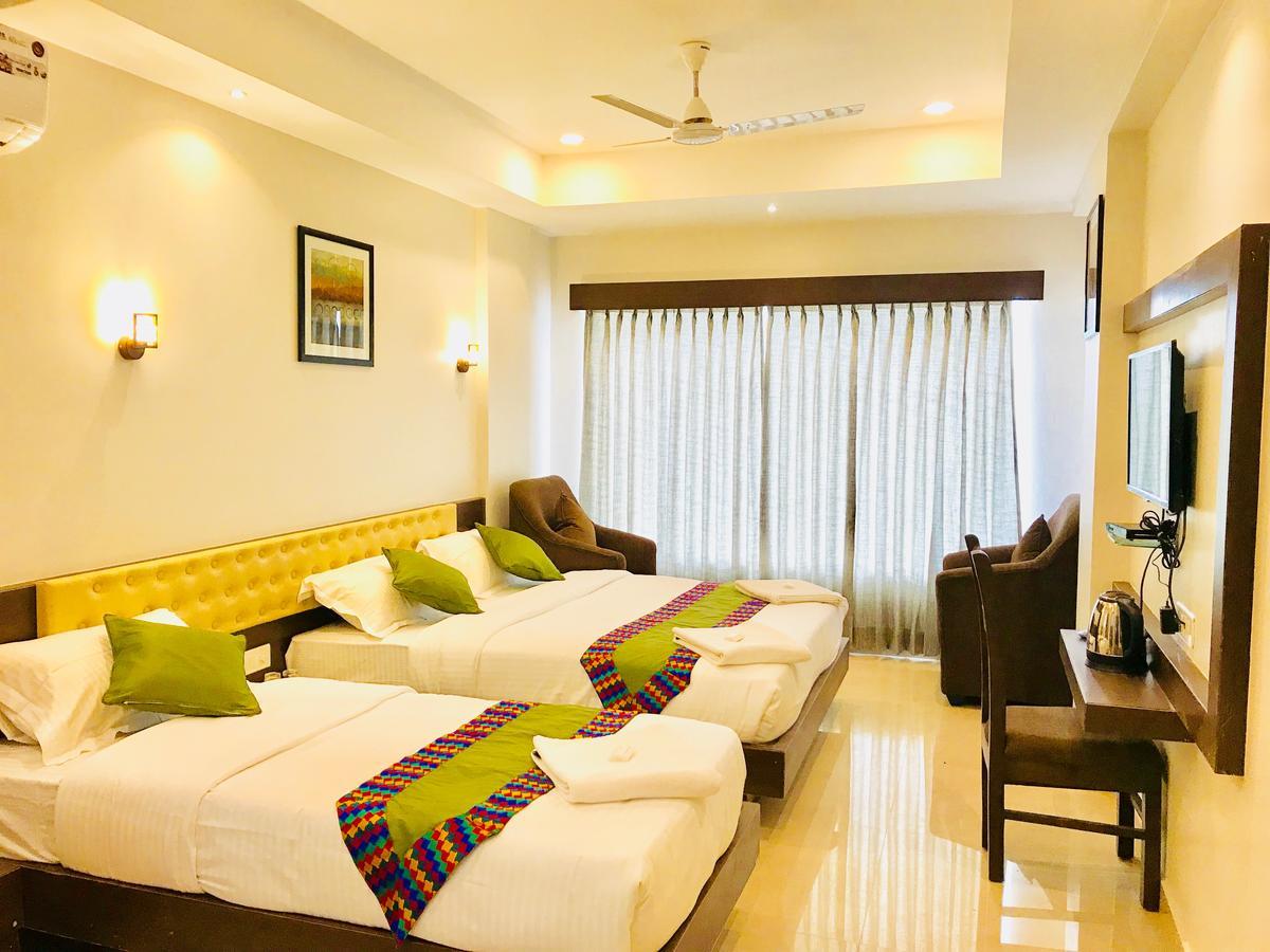 Regalia Inn &Suites Mysore Exterior photo